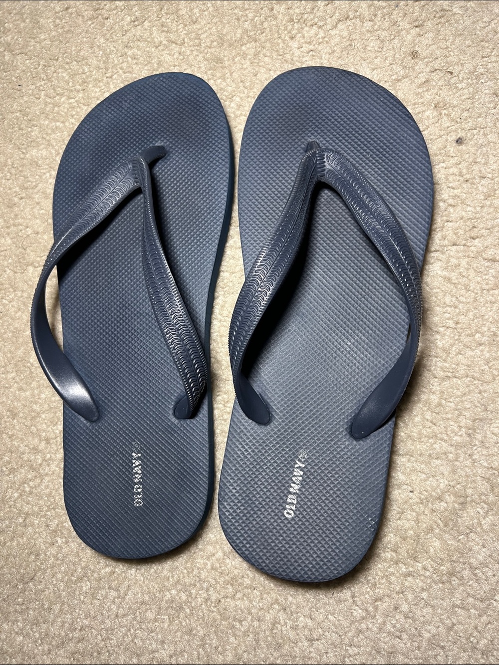 Old Navy Men's Dark Blue Rubber Flip Flops